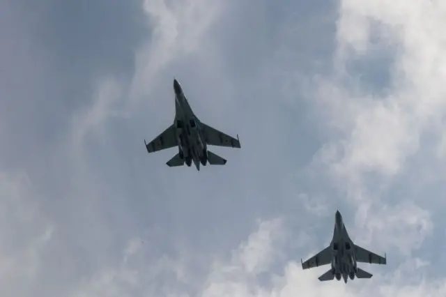 F-16