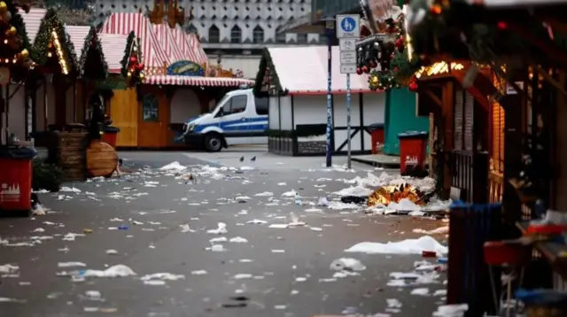 E gbuola mmadụ 5 n’ahịa Ekeresimesi dị na Germany