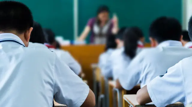 Ụmụakwụkwọ nọ na klasị