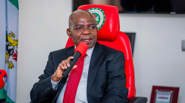 Gọvanọ Alex Otti na-achị Abia steeti