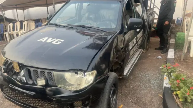 Ụgbọala ndị ọrụ nchekwa ndị omekome ahụ wakporo