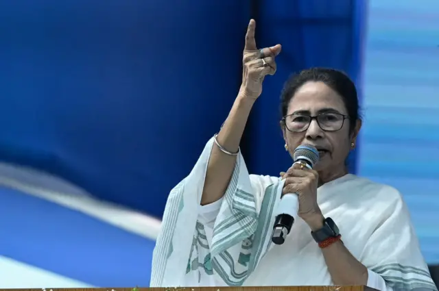 মমতা ব্যানার্জী