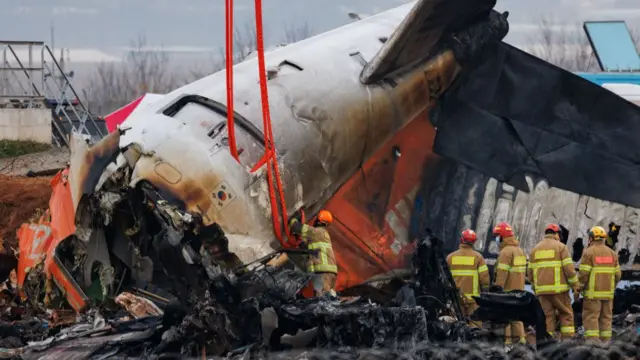 Ndị na-eme nnyocha n'ogige ụgbọelu ahụ kpọkara