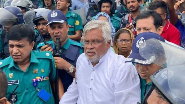 চাঁদাবাজির মামলায় সাত বছরের কারাদণ্ড থেকে খালাস আমান উল্লাহ আমান