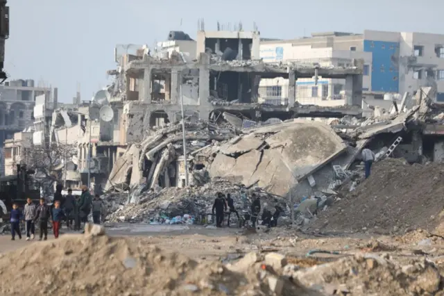 آثار الدمار جراء القصف الإسرائيل في غزة