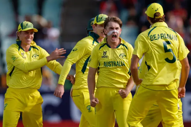 ऑस्ट्रेलिया