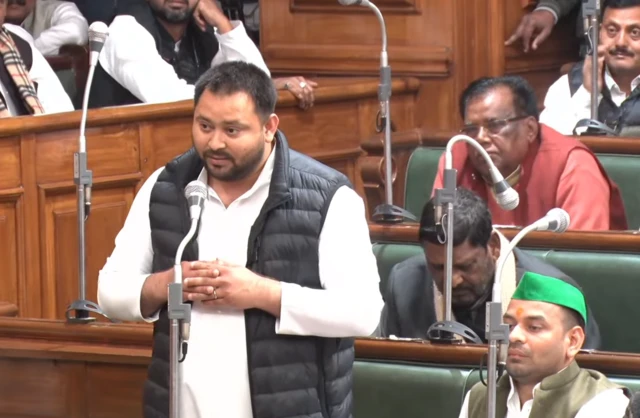 तेजस्वी यादव