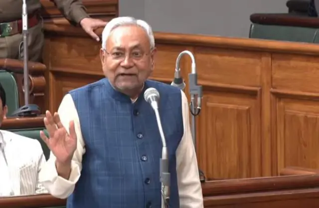 బిహార్ విధాన సభలో నితీశ్ కుమార్