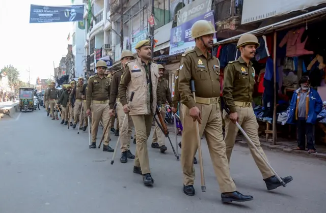 हिंसा के बाद इलाके में कड़ी सुरक्षा व्यवस्था