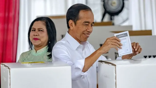 Jokowi Iriana nyoblos