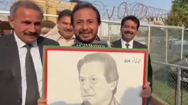 حلیم عادل شیخ، پی ٹی آئی، پاکستان، عمران خان