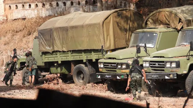 ကရင်နီ ပူးပေါင်း တပ်ဖွဲ့ဝင်တွေ