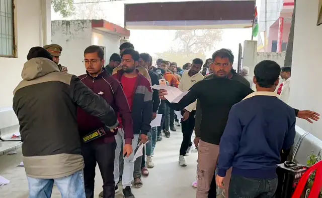 यूपी पुलिस भर्ती में पर्चा लीक के आरोप, बोर्ड अध्यक्ष ने गठित की आंतरिक समिति