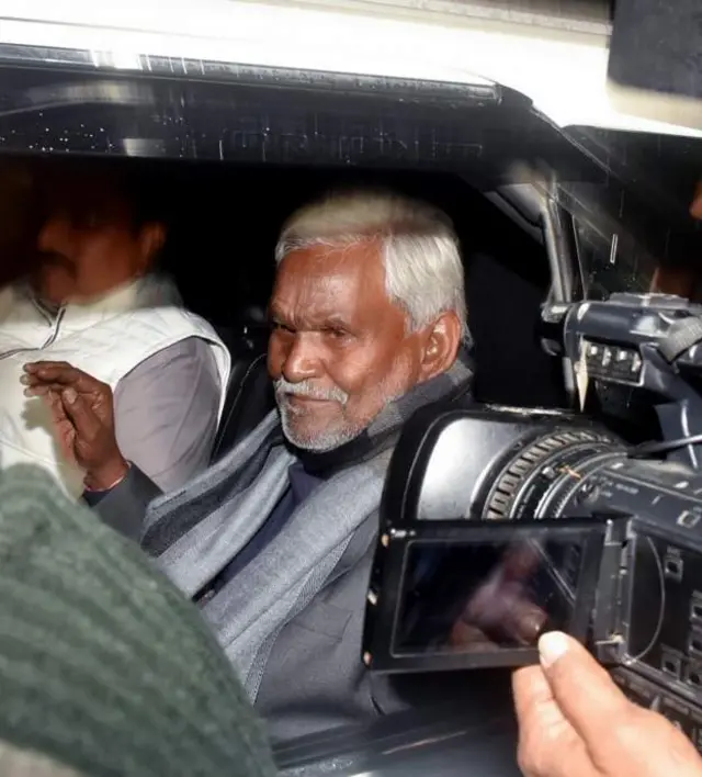 చంపయీ సోరెన్