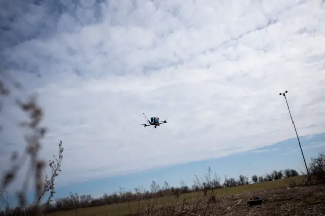 24-я бригада украинской армии проводит испытания FPV-беспилотников в окрестностях Константиновки, 24 февраля 2024 года