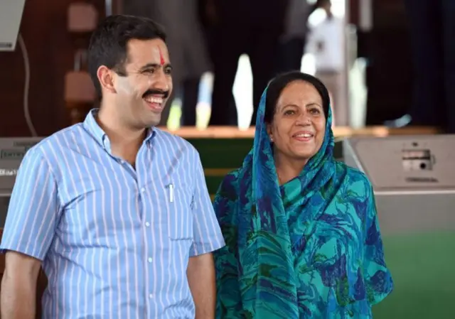 విక్రమాదిత్య సింగ్, ప్రతిభా సింగ్