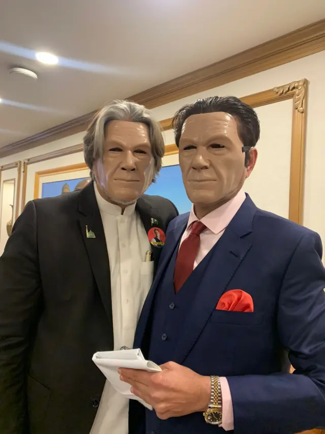 پی ٹی آئی رہنما شیر افضل مروت اور علی محمد خان