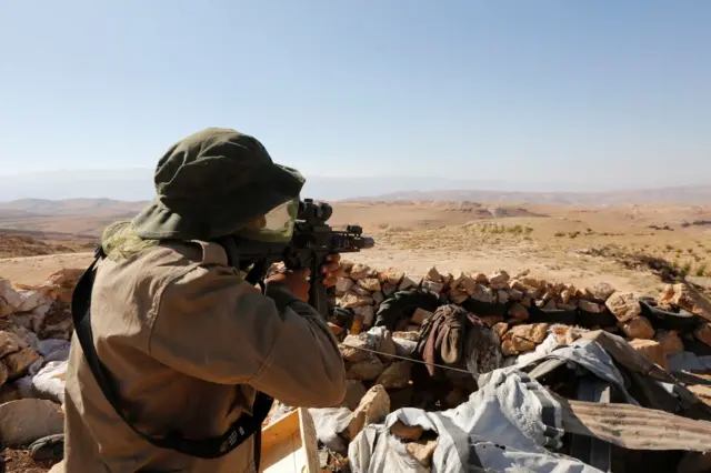 التصعيد الحدوي اليومي بين حزب الله وإسرائيل يشتد ولبنان ينعي المزيد من الضحايا