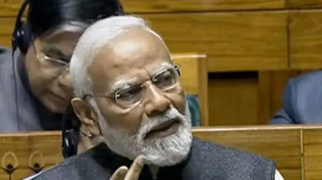 नरेंद्र मोदी