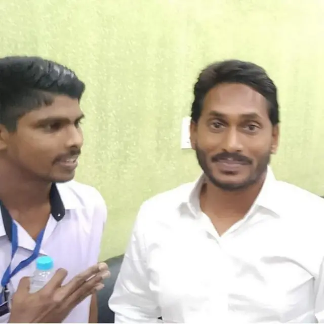 శ్రీనివాసరావు, సీఎం జగన్ (ఫైల్)