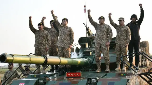 fauj