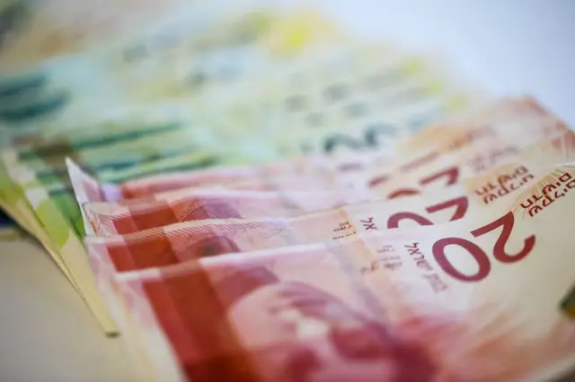 أوراق نقد إسرائيلية