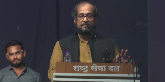 वरिष्ठ पत्रकार निखिल वागले