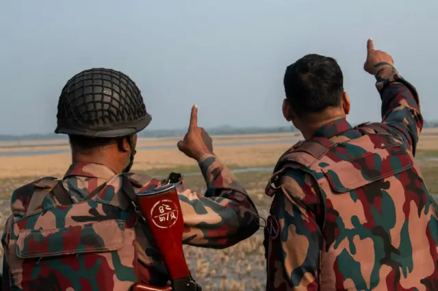 ဘင်္ဂလားဒေ့ရှ် နယ်ခြားစောင့်တပ်ဖွဲ့ဝင်တွေ