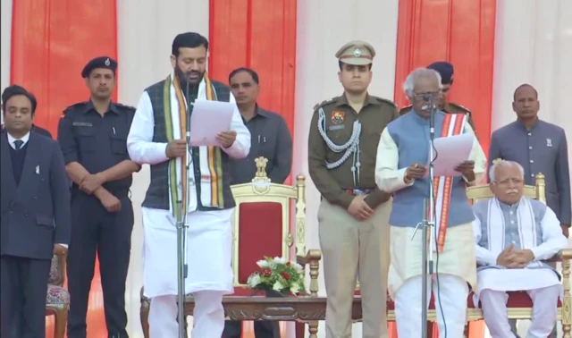 नायब सैनी ने ली मुख्यमंत्री पद की शपथ
