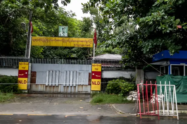 ပြီးခဲ့တဲ့နှစ်ကခြံနံပါတ် ၅၄ မြင်ကွင်း ( ပုံဟောင်း)