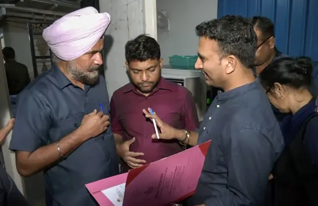अरविंद केजरीवाल के घर पहुंची ईडी की टीम