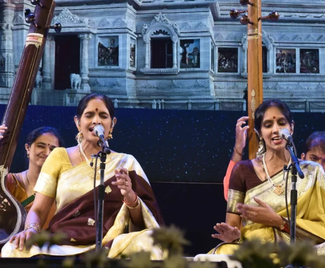 ரஞ்சனி-காயத்ரி