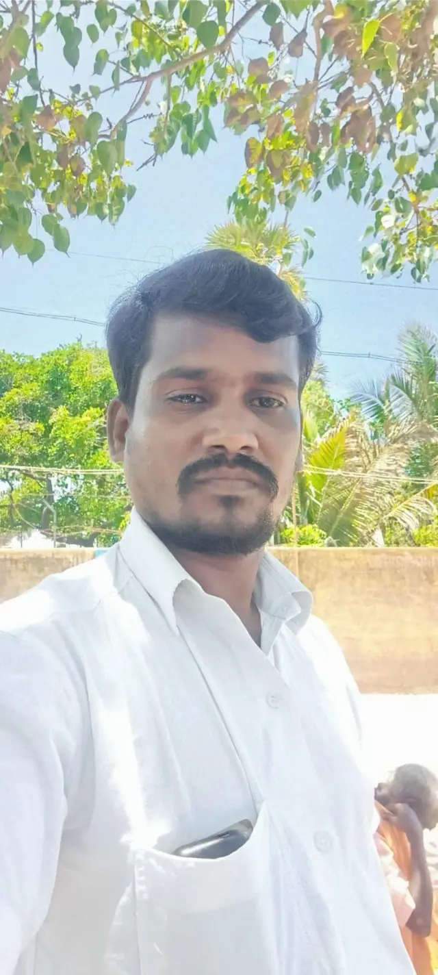தென்காசி: வேன் டிரைவரை தாக்கிய மூன்று காவலர்கள் பணியிடை நீக்கம்