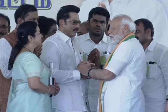 ராதிகா சரத்குமார்