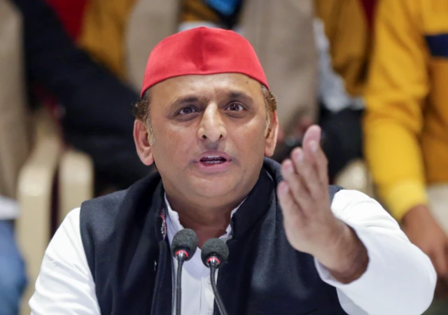 जेल में आज़म ख़ान से मिलने के बाद क्या बोले अखिलेश यादव