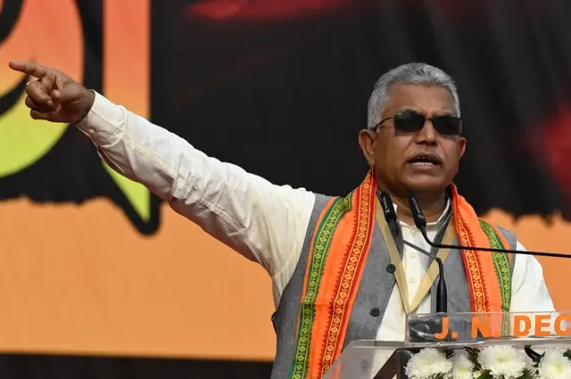 पूर्व प्रदेश अध्यक्ष दिलीप घोष की सीट बदलकर बर्धमान—दुर्गापुर कर दी गई है.