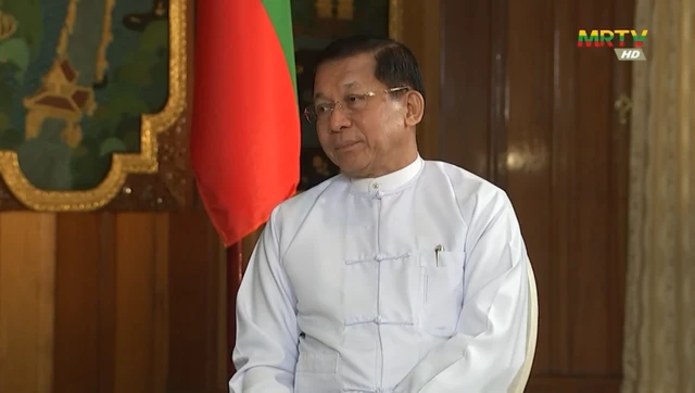 တွေ့ဆုံမေးမြန်းခန်းမှာ မြင်တွေ့ရတဲ့ ဗိုလ်ချုပ်မှူးကြီး မင်းအောင်လှိုင်