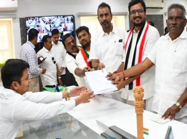 கோவை அதிமுக வேட்புமனு தாக்கல்