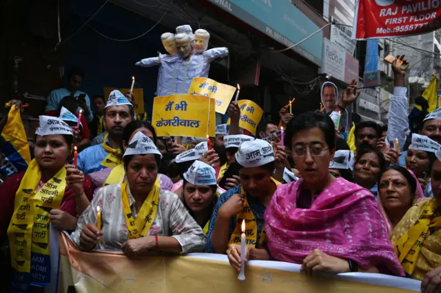 अरविंद केजरीवाल की गिरफ़्तारी के ख़िलाफ़ आम आदमी पार्टी का विरोध प्रदर्शन