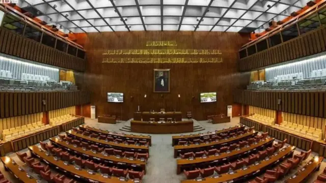 ایوان بالا