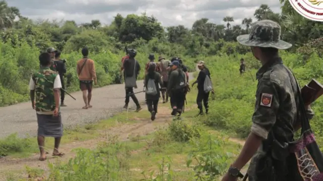 ပြီးခဲ့တဲ့နှစ် စက်တင်ဘာလတုန်းက ကနီမြို့နယ်တိုက်ပွဲမှာ မြင်ရတဲ့ ပြည်သူ့ကာကွယ်ရေးတပ်ဖွဲ့ဝင်တွေ