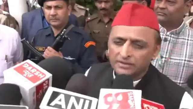अखिलेश यादव