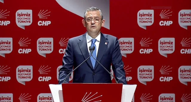 özgür özel