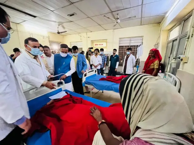 अस्पताल में पहुंचे लोकसभा अध्यक्ष ओम बिड़ला