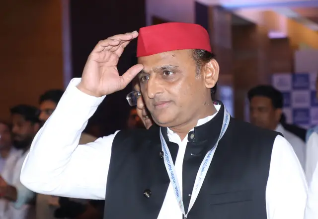 अखिलेश यादव