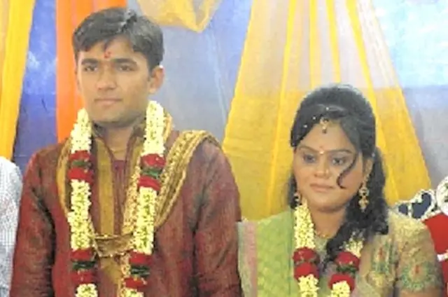 भद्रेश पटेल और उनकी पत्नी पलक