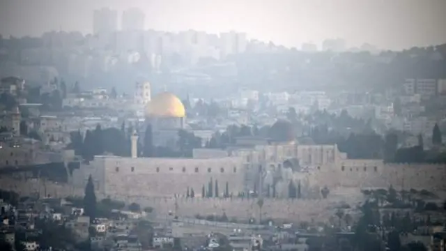 Jerusalem vào sáng 14/4