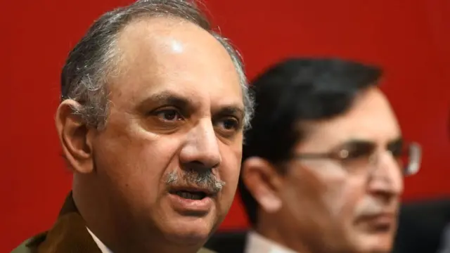 پی ٹی آئی، عمر ایوب خان، بشریٰ بی بی