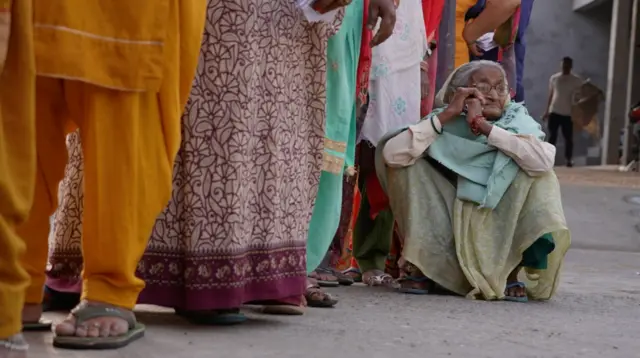 वोटिंग