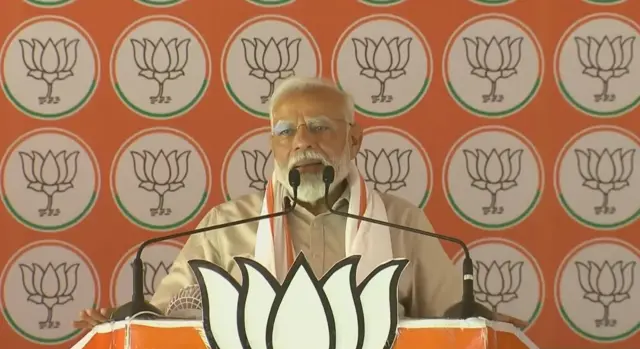 प्रधानमंत्री नरेंद्र मोदी
